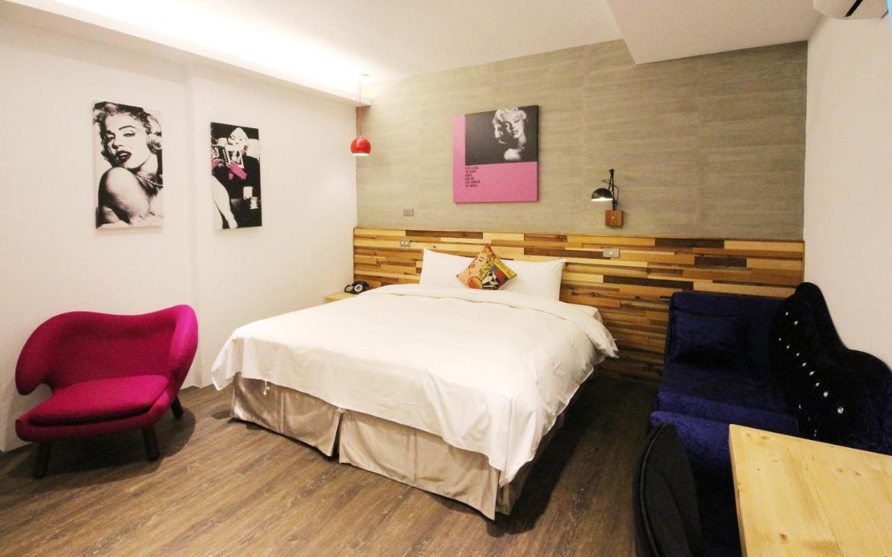 Pinestone Inn Csien Kültér fotó