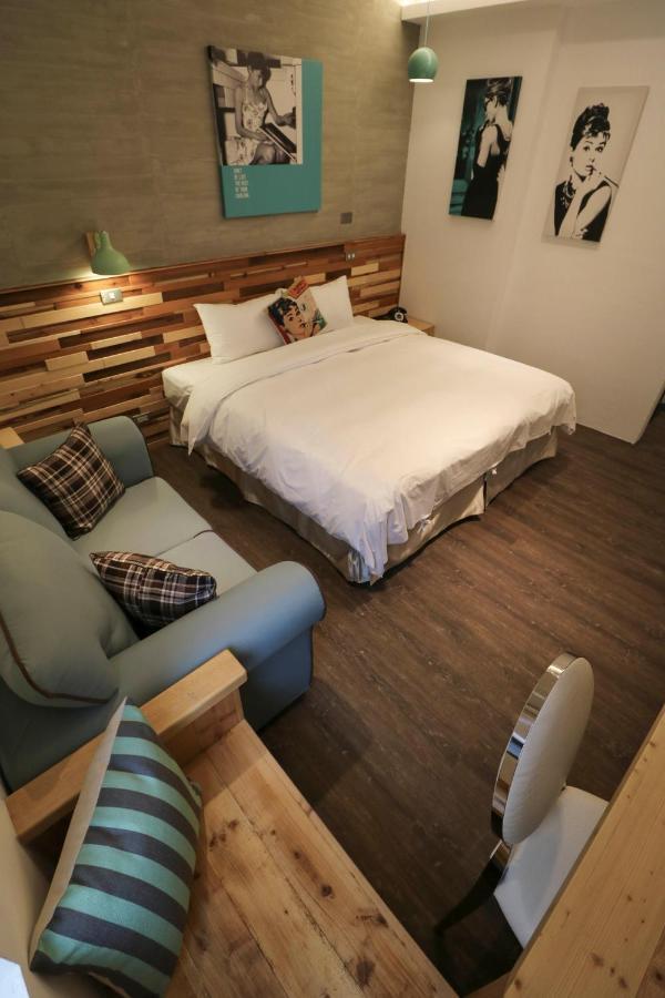Pinestone Inn Csien Kültér fotó