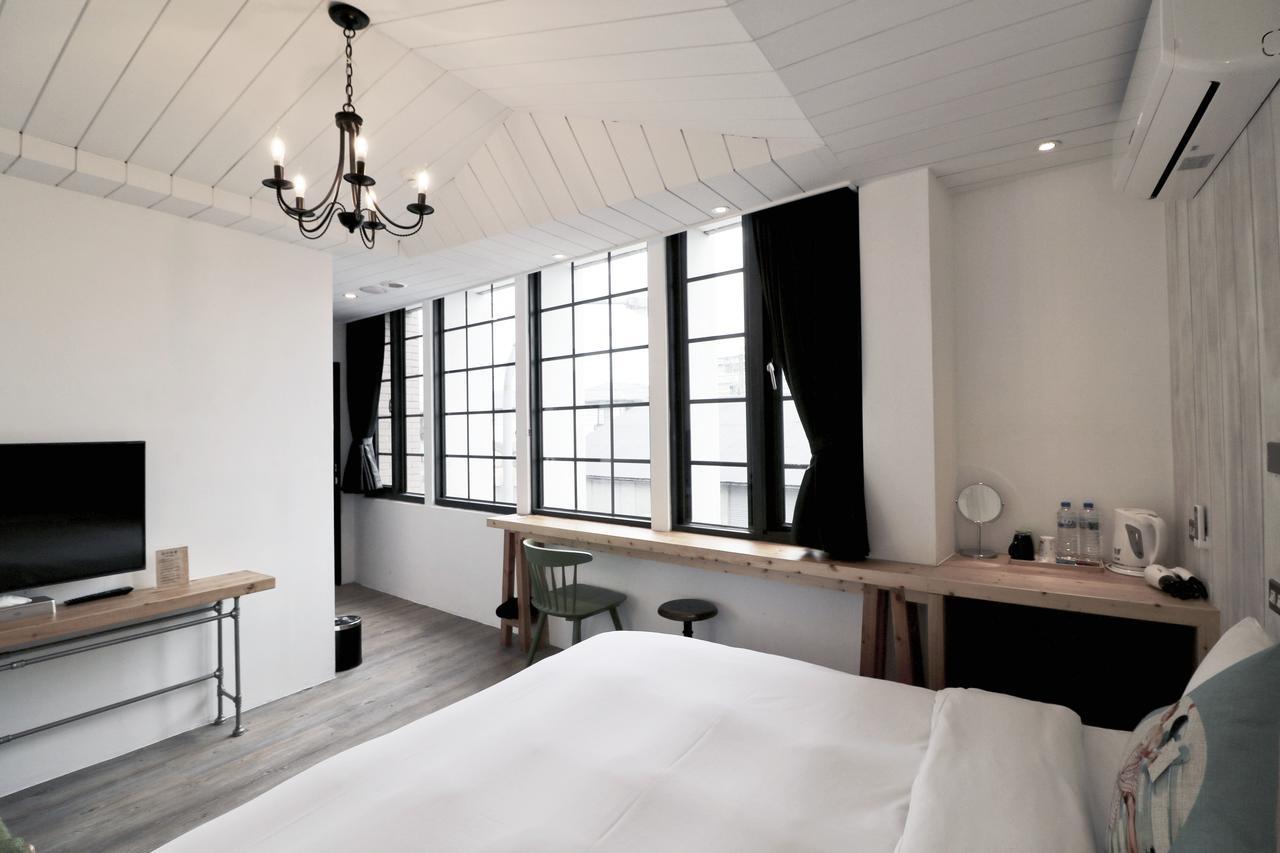 Pinestone Inn Csien Kültér fotó
