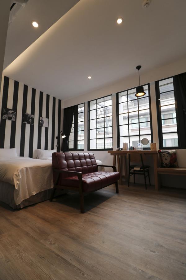 Pinestone Inn Csien Kültér fotó